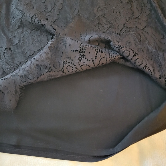 Chico's Black Lace Front Sheer Lace Longsleeve Pullover Blouse Size 2 - Picture 9 of 12